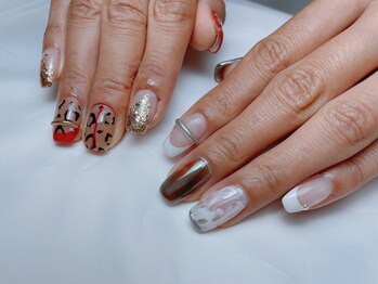 サロン ヴィーヴ(salon Vive)/8月定額アート☆アシメデザイン