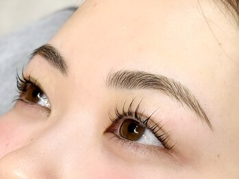 エラ(ELLA)の写真/【丁寧な施術の似合わせパーマ】初回￥3,300～ ／ 今流行りの韓国風束感仕上げまつ毛パーマ　￥3800!!