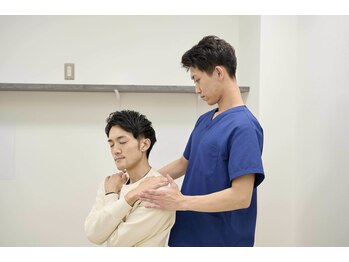 すぎやま鍼灸整骨院 七里院/可動域検査で原因を発見