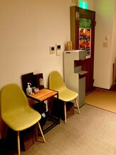 アジエスタ 恵比寿店(ASIESTA)/待合スペース