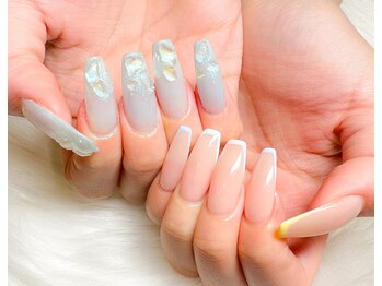 ルアナ(Luana.)/フレンチ×うるうるネイル