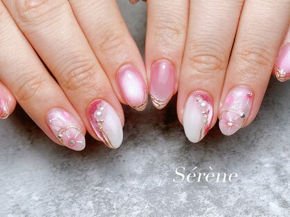 セレーヌ(Serene)の写真