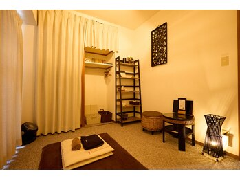 フーレセラピーサロン ポーズ/お着替えをご用意しています