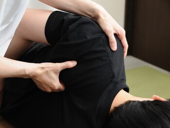 おちあい鍼灸整骨院の写真/◇仕事の疲れや姿勢不良に◇歴20年以上の実力派によるオーダーメイド整体×鍼灸で、身体を軽やかに！