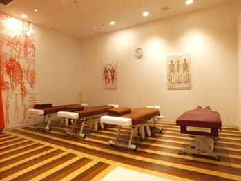 カラダファクトリー 広島パルコ店