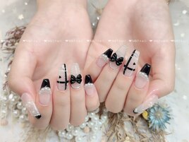 ブラックチェックネイルフレンチ