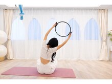 シャンティティスタジオ(shantiti studio)/リングで美姿勢