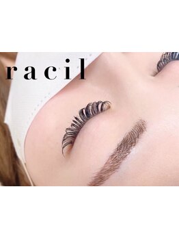 ボリュームのある目元にしたい