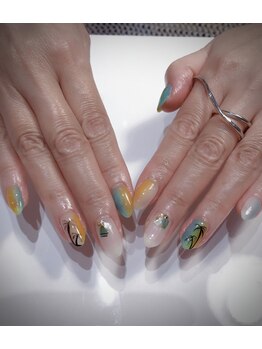 クリスタルネイルサロン(Crystal Nail)/椰子の木