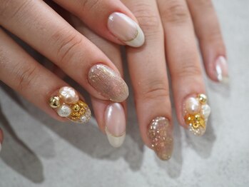 テンプテーション ネイル スタジオ(Temptation nail studio)の写真/【気分に合わせてなりたい自分に★】心斎橋駅/四ツ橋駅すぐ！キラキラも個性派アートも何でもお任せ◎