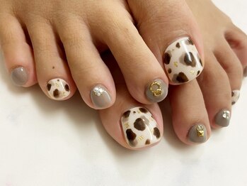 クレア(Crea)の写真/お仕事でハンドネイルができない方にもおすすめ！夏の季節、サンダルから覗く指先を美しく仕上げます◎
