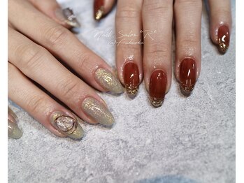 ネイルサロン R/スタイリングコース　Tomo