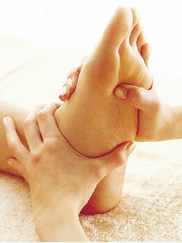 リラクゼーションサロン ティヨール そごう千葉店(TILLEUL)/身体の各部に繋がる反射区を加圧