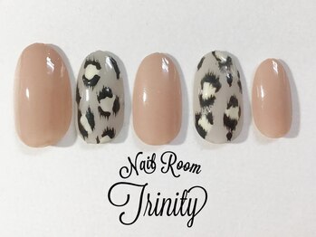 ネイルルーム トリニティ(Nail Room Trinity)/150種類以上選べるアート付