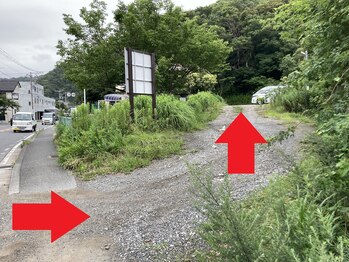 サンムーン/駐車場入り口２