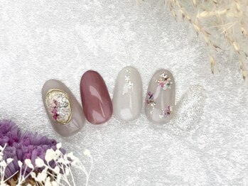 ビオトーププラス 銀座7丁目店(bio tope+)/押し花ネイル銀座フィルイン