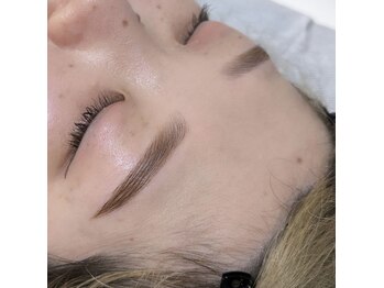 ビビ(BIBI)/眉毛の形