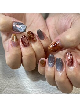 リファインネイル(refinenail)/深みマグニュアンスネイル