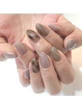 グラマラス アンジェアイ 荻窪店(glamourous ange eye)/グレージュネイル