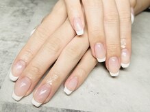 ジュリネイル(JULIE NAIL)/クリアベースフレンチ♪