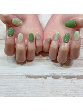 ネイルアンドまつ毛エクステ ルーナ イオン多摩平の森店/グリーン♪