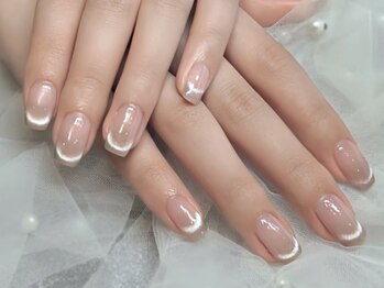 ヴィーナスネイル(Venus Nail)/シンプル マグネットフレンチ