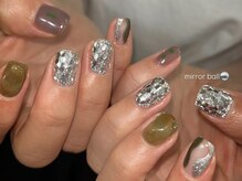 ルカ 原宿(lux)/スモーキー × キラキラネイル