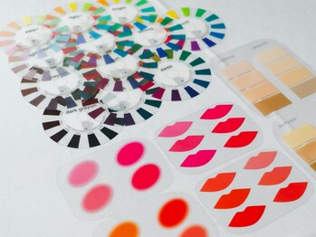 オーブロッサム(O-blossom)の写真/流行のパーソナルカラー診断が小牧で！推しカラーを取り入れたファッション楽しみませんか♪[無料駐車場有]