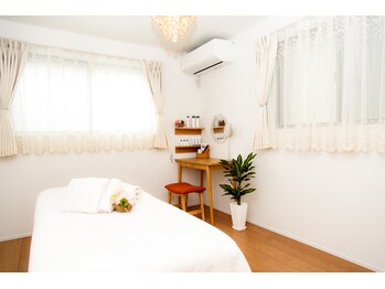 エステアンドリラクゼーションサロン クルム(kurumu)の写真/ストレス解消！完全個室のプライベート空間で至福のリラックスタイムを☆