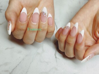 フランセス(Frances)/フレンチネイル