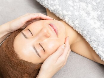 ルネ(Renee)の写真/毛穴をキュッと引き締めツヤツヤ美肌に☆いちご鼻・黒ずみ毛穴改善！《都度払いコースもあり◎》