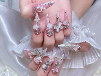 ネイルプリンセス(Nail Princess)の写真/【チップスカルプ・ビジューストーン何でもつけ放題¥15980】予約殺到の人気店!!他とは違ったネイルを是非♪
