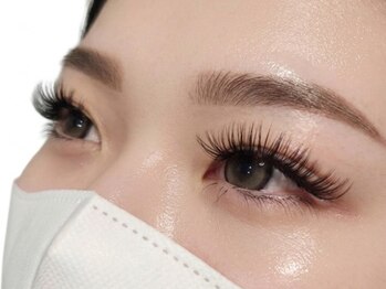ステラ(Stella)の写真/【豊富な素材で人気♪フラットラッシュ/LEDエクステ/バインドロック/ボリュームラッシュ/アップワードも有