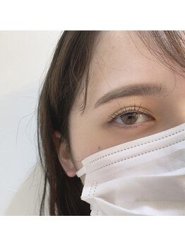 イードット(E.)/眉毛とまつげで垢抜けEyeに♪