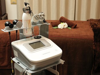 シェノンミュリール(Chainon Murir)/エステ機器