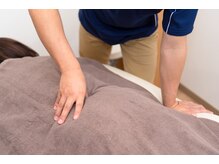 田端整体院/背中の張りはプロの技で軽やかに