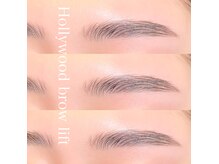 ハリウッドブロウリフトで毎朝のメイク時短に◎