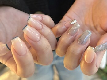 ちぐはぐニュアンスネイル♪