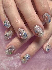 キラキラ！宝石ネイル