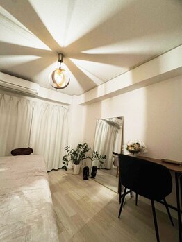 Makana herbs吉祥寺【アロマオイルマッサージ/ドライヘッドスパ/足湯デトックス】の写真/【吉祥寺駅5分】高技術で深部の疲れをじっくり解きほぐす◎至福のドライヘッドスパで、眼精疲労も解消☆