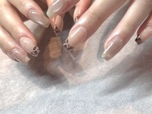 ナイアンエルアネイル(naian elua nail)/ベースありフレンチ