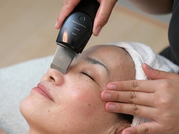 サンラックスサロン 岐阜(SANlux Salon)の写真/［毛穴・ニキビ・肌荒れ/シミ・くすみ］クリスティーナエステ＋超音波毛穴洗浄で肌質改善×毛穴ケア/小顔◎