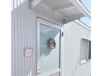 ルナカラープラス(Luna Color+)/独立型ミニサロンでゆったり診断