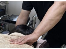 すずらん接骨院の雰囲気（自費以外の施術も経験豊富な柔道整復師免許取得者にお任せあれ☆）