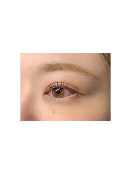 ヴィルシア 浦安(ViLucia)の写真/【限定クーポン】まつ毛ケアも同時に♪アイシャンプー付き!横顔も綺麗！下がりまつげ改善に◎