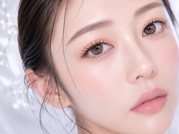 ヴィヴィアンビューティ ネイルアンドアイ Viviean Beauty Nail & Eyeの写真/<忙しい女性を応援>自まつげを最大限に生かしたパーマが人気◎まつげパーマと眉毛で大人上品な垢抜け顔に☆