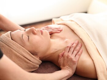 アールビーシー(RbC)/施術☆デコルテマッサージ