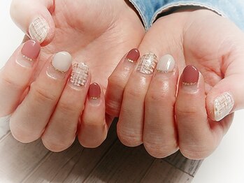 変形フレンチネイル