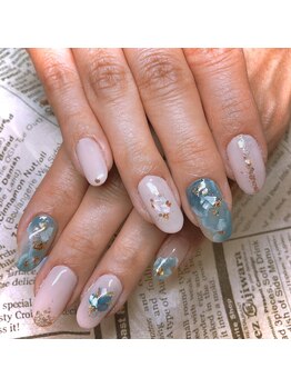 チアロ(Chiaro)/そろそろ夏ネイル