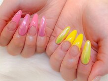 ルアナ(Luana.)/アシンメトリー春ネイルデザイン